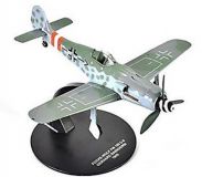 Focke-Wulf Fw 190D-9 (<-+-)